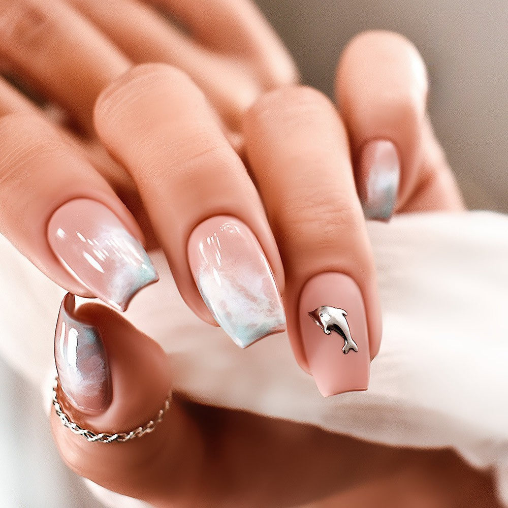 Gellak-Snow-White-W1-3.Easy-Nails